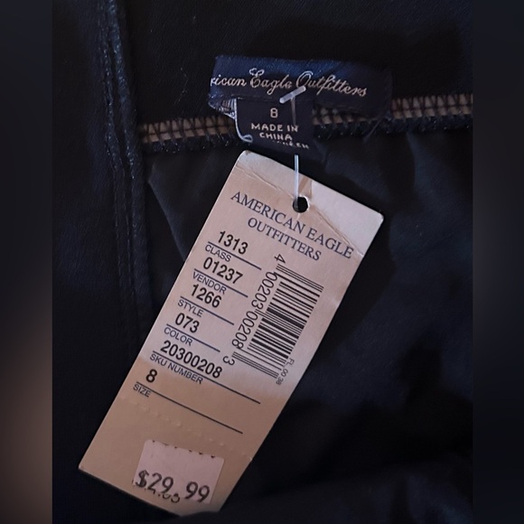 NWT American Eagle Black Skirt Size 8 - Picture 2 of 3